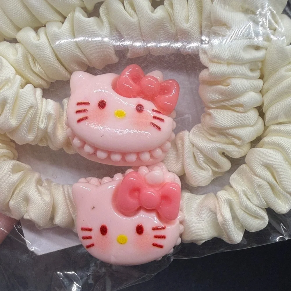 3/$15 🌸 Hello Kitty Cream and Pink Hair Scrunchies